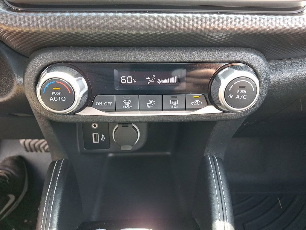 Used 2018 Nissan Kicks SV image 17