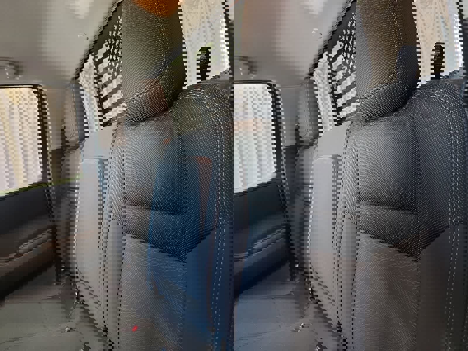 Used 2023 Nissan Frontier SV w/ SV Convenience Package image 14