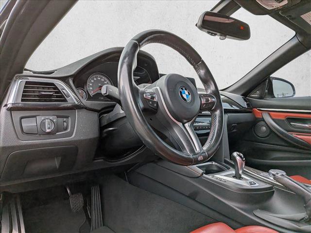 Used 2018 BMW M4 Convertible image 10