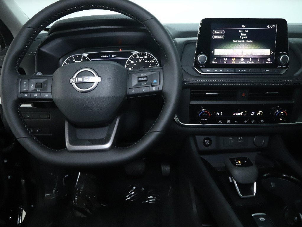Certified 2026 Nissan Rogue SV image 27