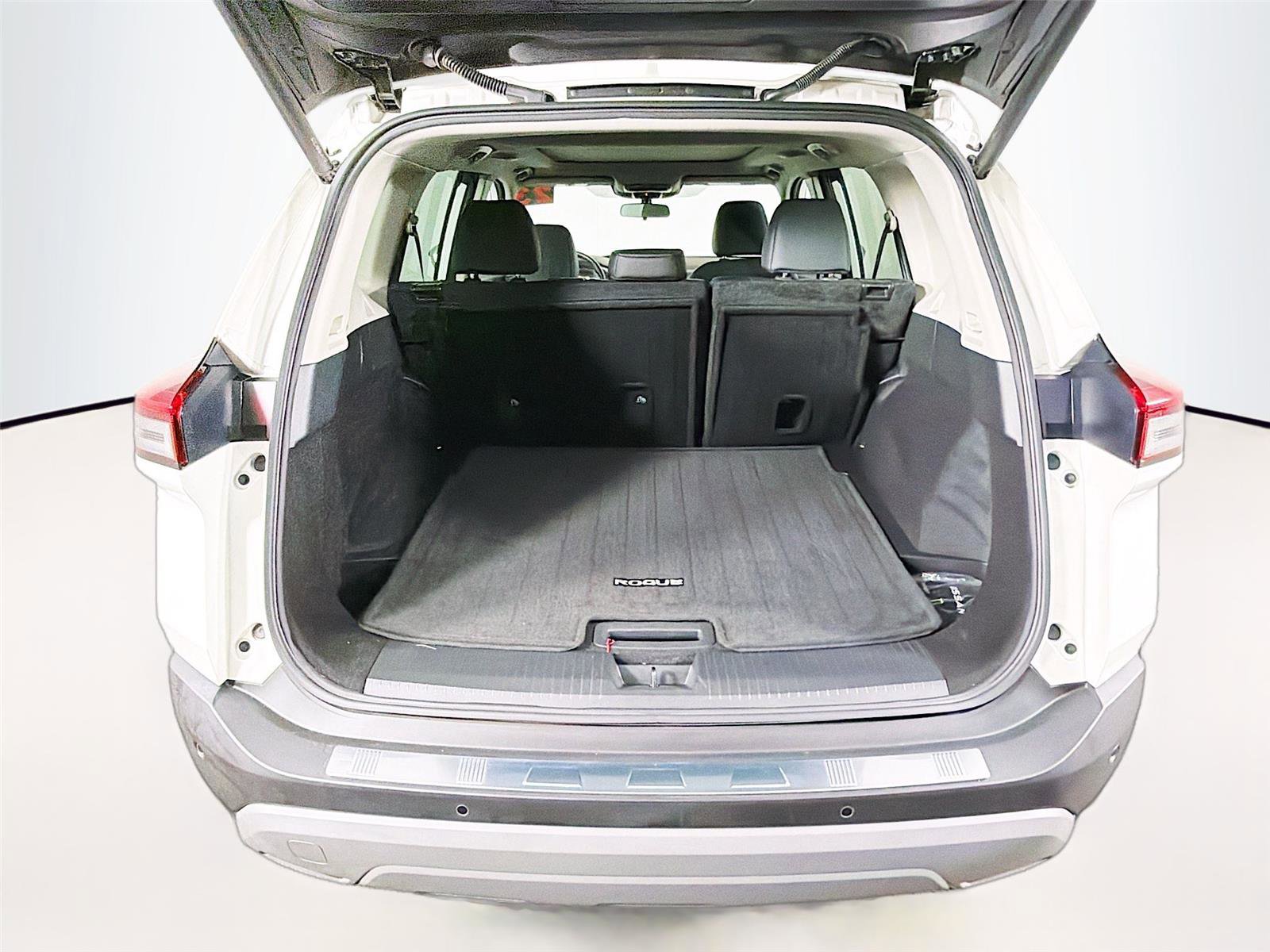 Used 2023 Nissan Rogue SV w/ SV Premium B Package AWD/4WD image 26