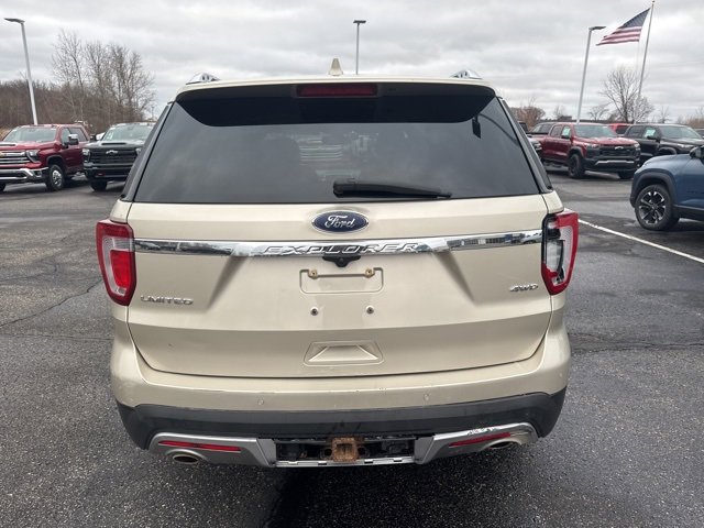 Used 2017 Ford Explorer Limited w/ Equipment Group 301A image 4