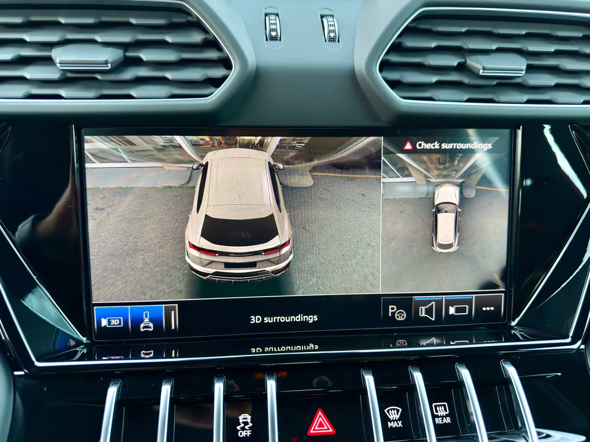 Used 2024 Lamborghini Urus S image 99