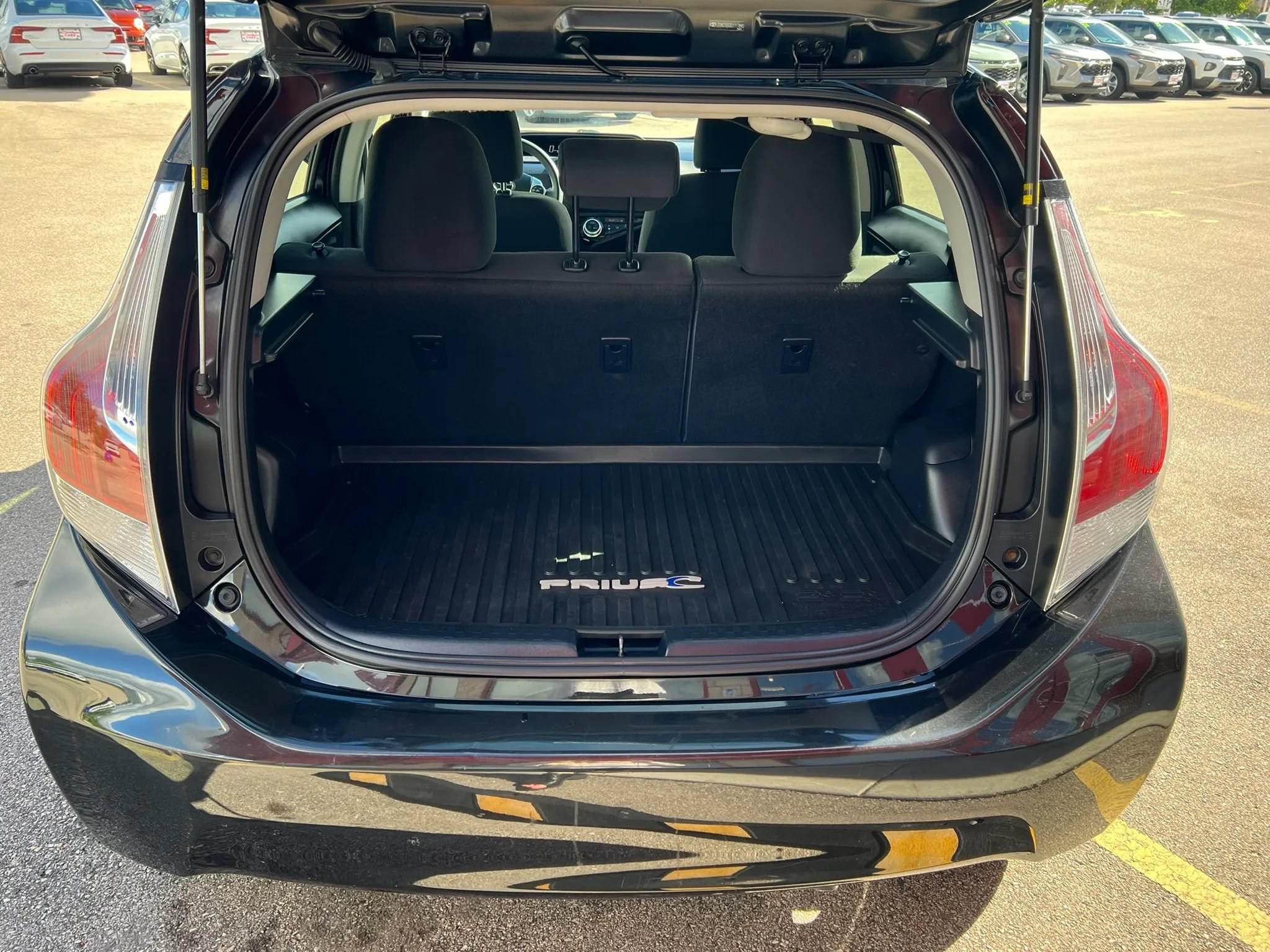 Used 2016 Toyota Prius C Persona Series FWD image 6