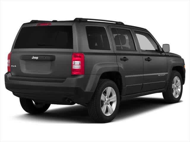 Used 2015 Jeep Patriot Sport w/ Power Value Group FWD image 2