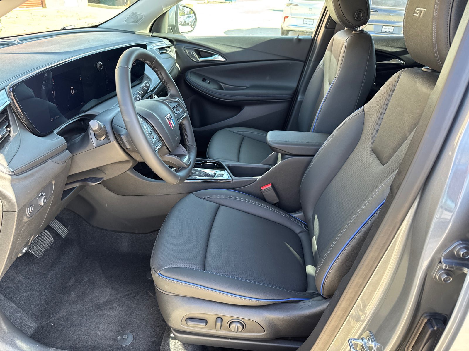 New 2026 Buick Encore GX Sport Touring w/ Comfort Package FWD image 25