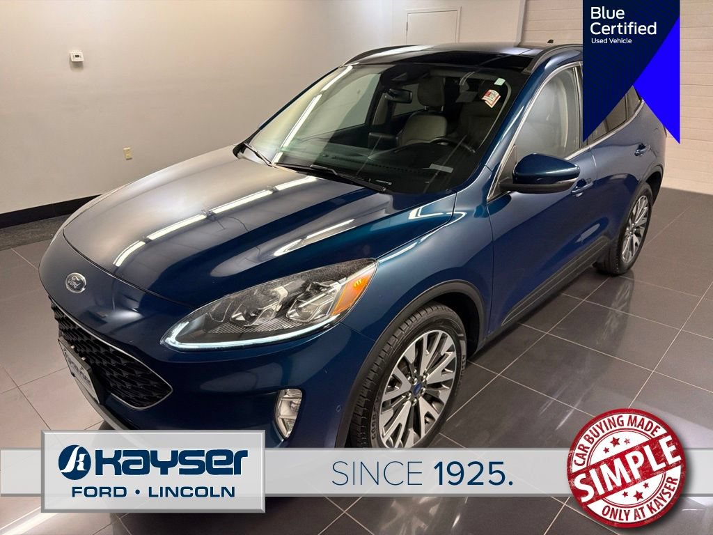 Certified 2020 Ford Escape Titanium AWD/4WD image 3