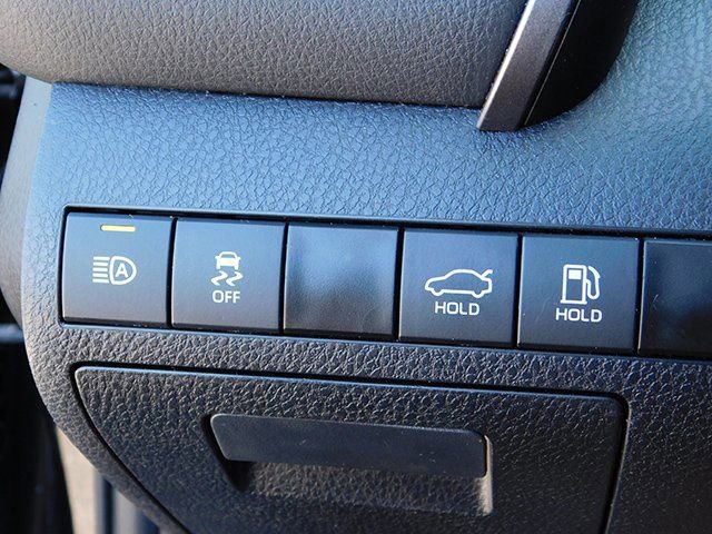 Used 2024 Toyota Camry SE image 20