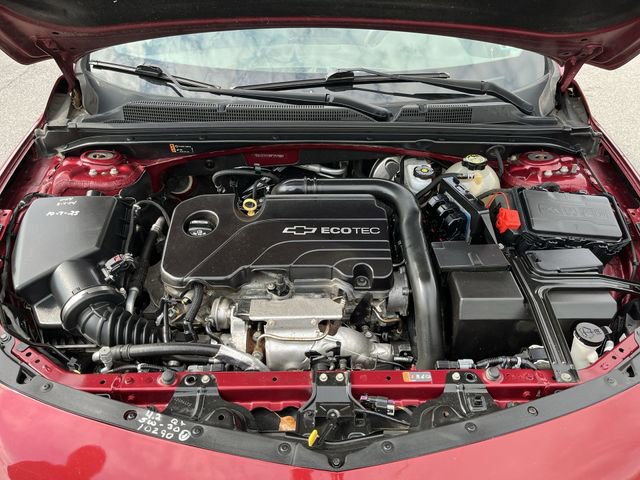 Used 2017 Chevrolet Malibu LT FWD image 19