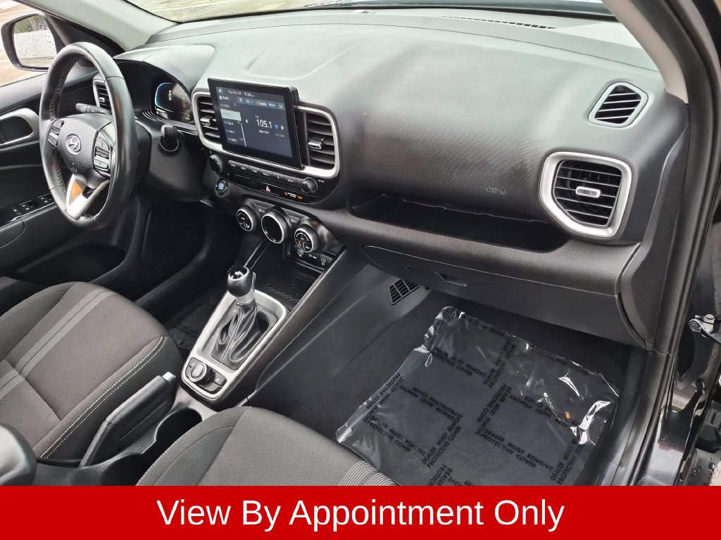 Used 2026 Hyundai Venue SEL FWD image 27