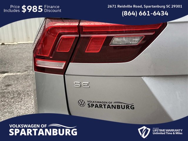 Used 2024 Volkswagen Tiguan SE R-Line image 8