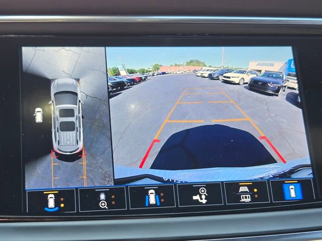 Used 2022 Buick Enclave Avenir w/ Avenir Technology Package AWD/4WD image 30