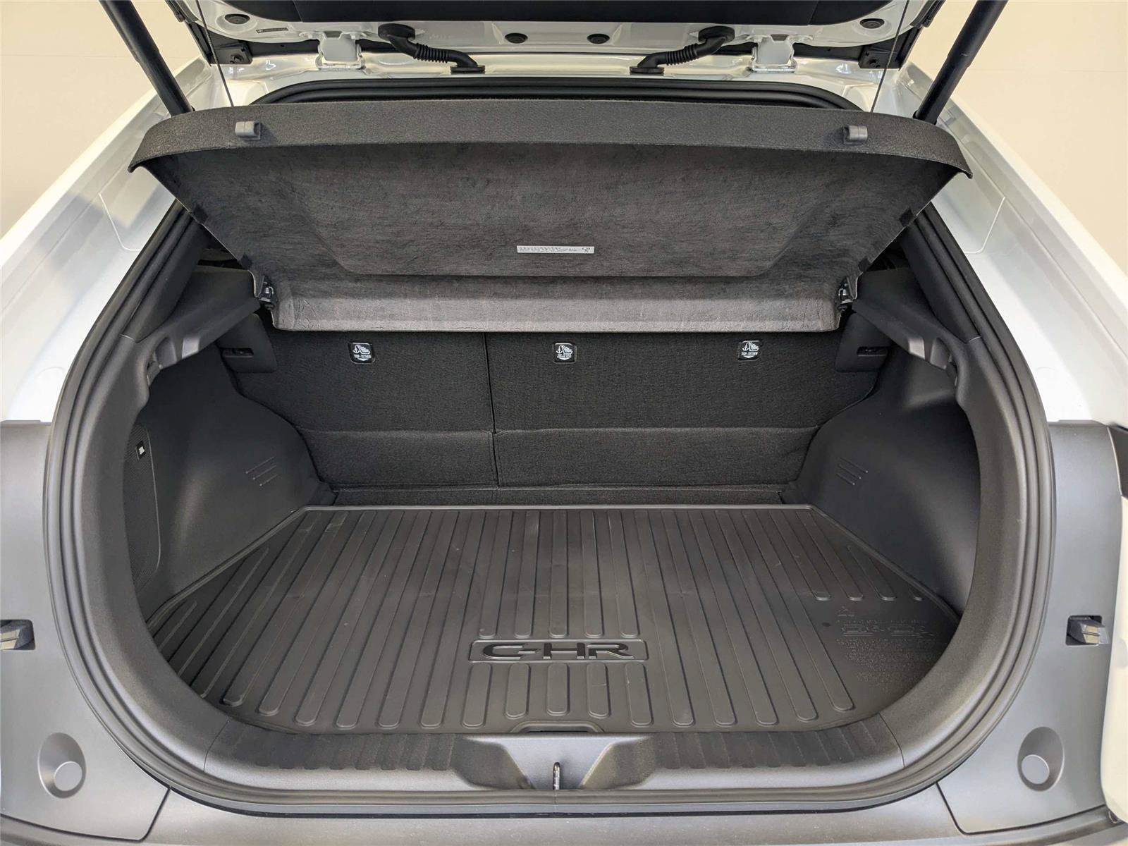 New 2026 Toyota C-HR AWD/4WD image 7