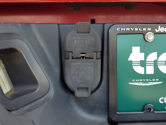 Used 2014 RAM 1500 Express image 9