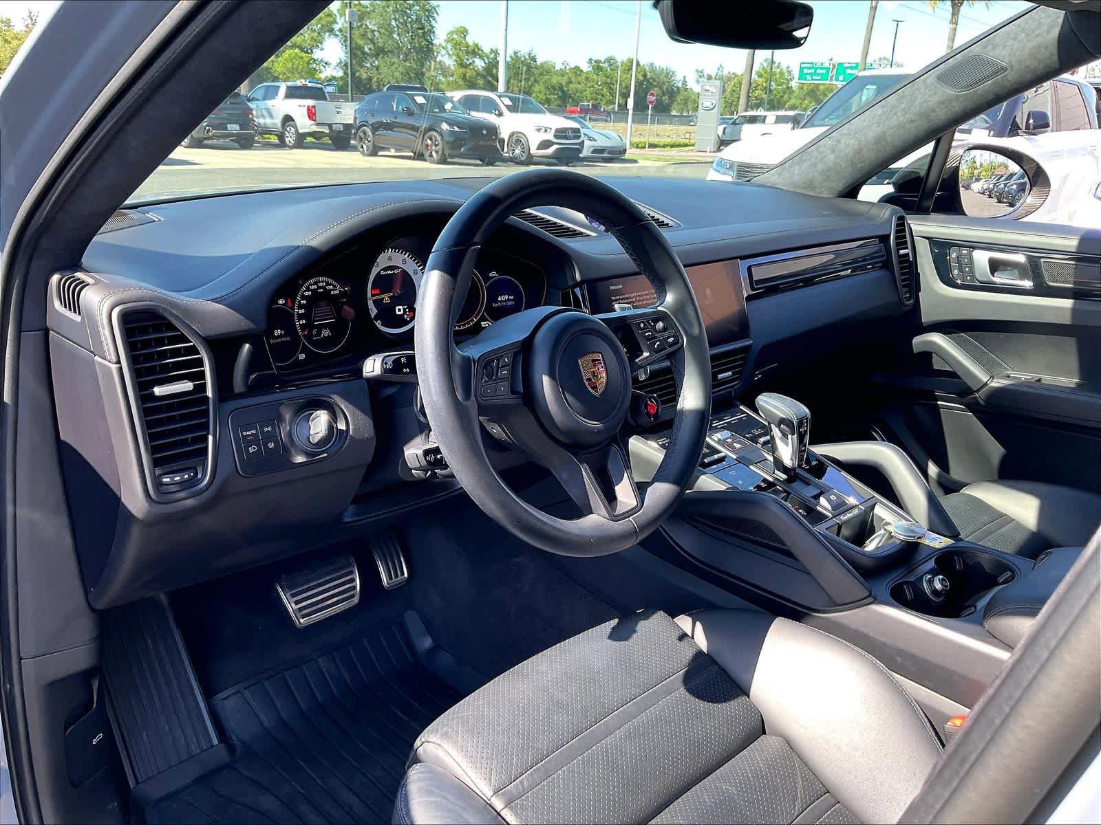 Used 2022 Porsche Cayenne Turbo GT AWD/4WD image 17