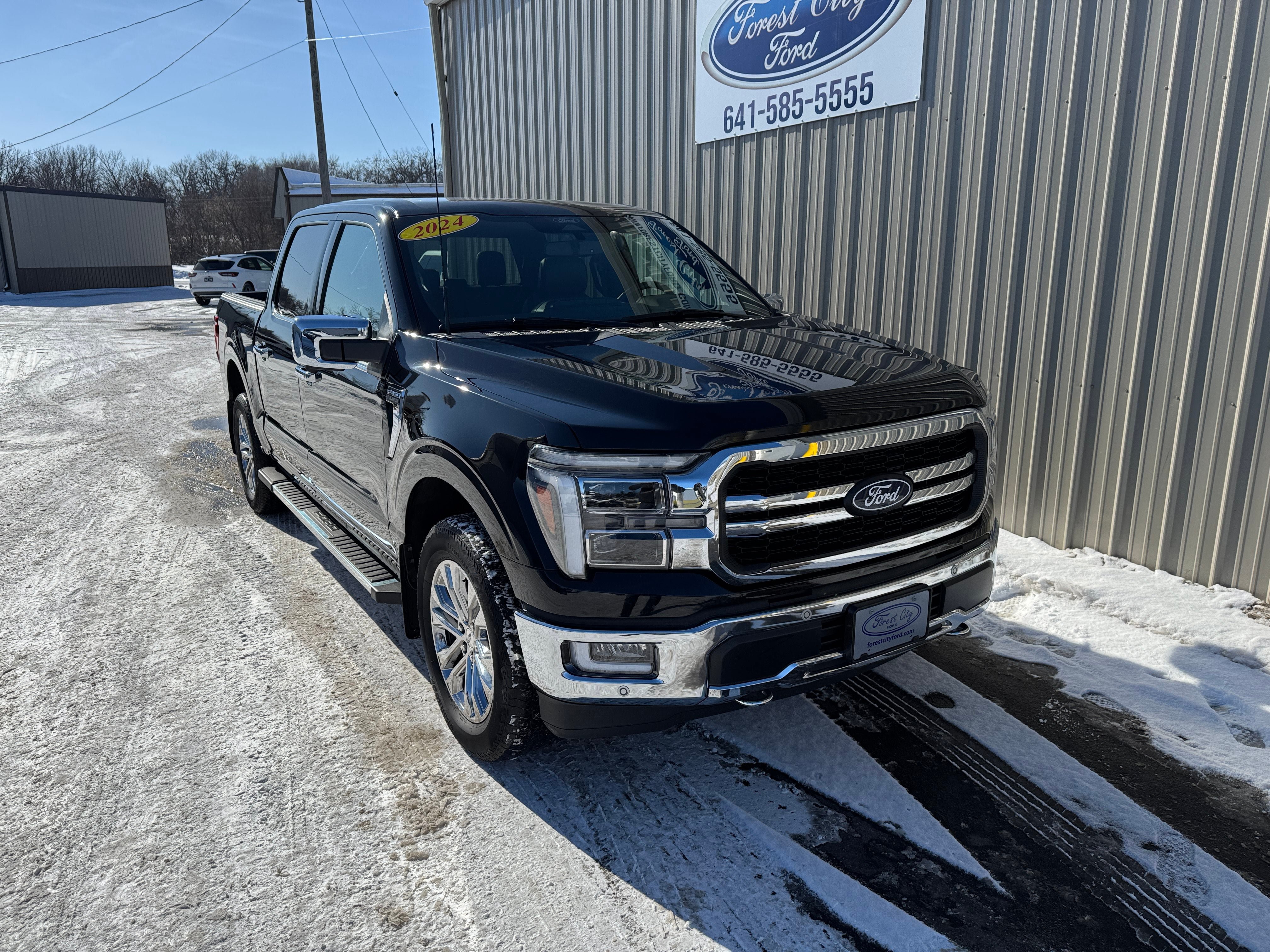 Used 2024 Ford F150 Lariat w/ Bed Utility Package AWD/4WD image 4