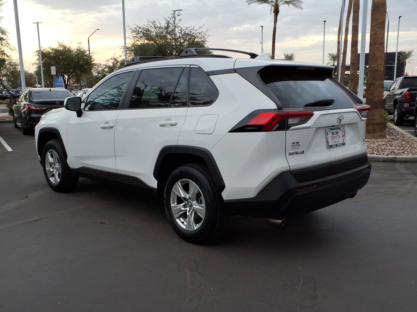 Certified 2021 Toyota RAV4 XLE w/ Convenience Package AWD/4WD image 6