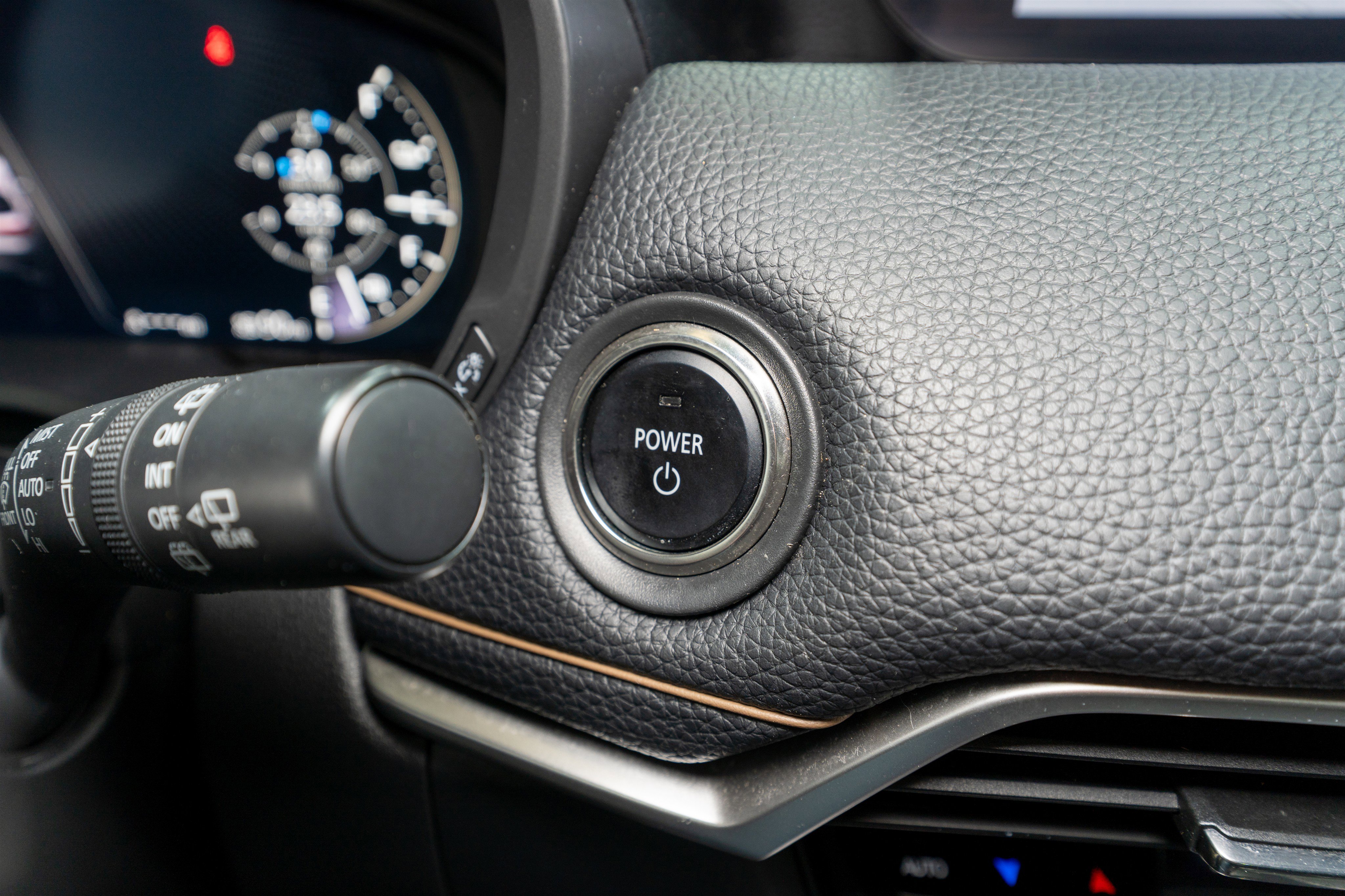 Used 2024 MAZDA CX-90 Plug-In Hybrid w/ Premium Pkg image 30