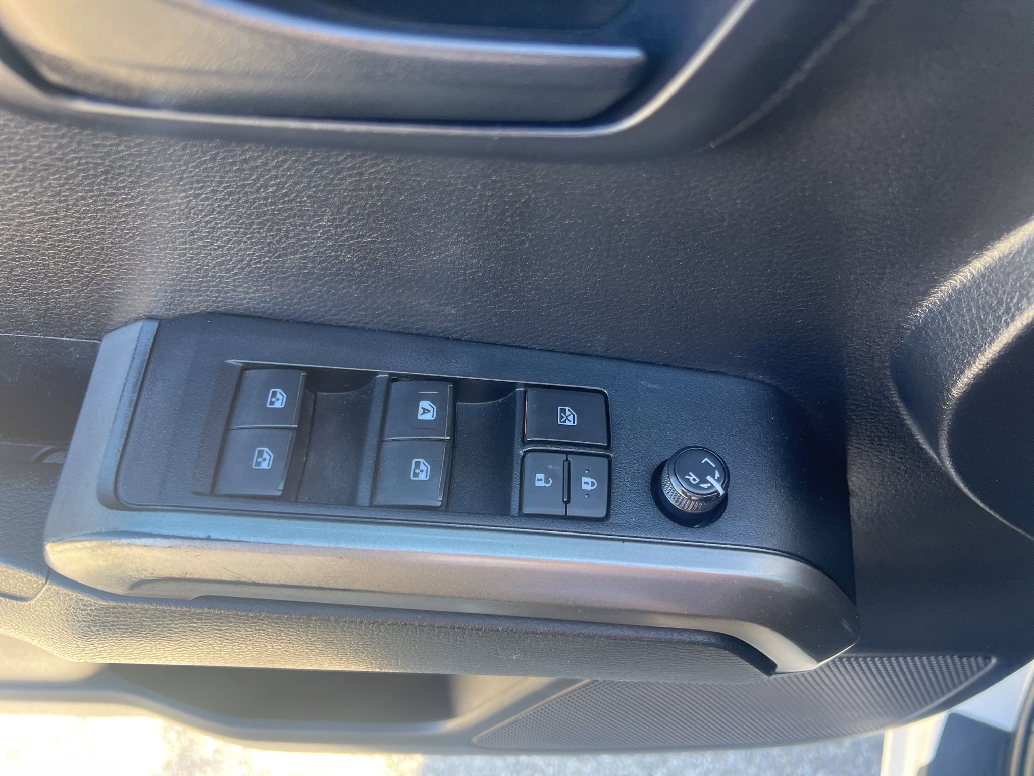 Used 2020 Toyota Tacoma SR5 image 23