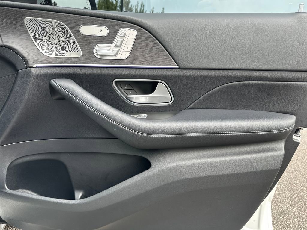 Certified 2022 Mercedes-Benz GLE 350 4MATIC w/ 3rd Row Seat Package image 39