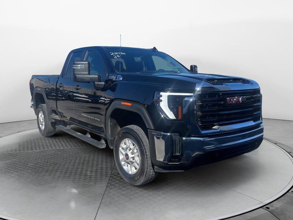 Used 2025 GMC Sierra 2500 Pro w/ Convenience Package AWD/4WD image 1
