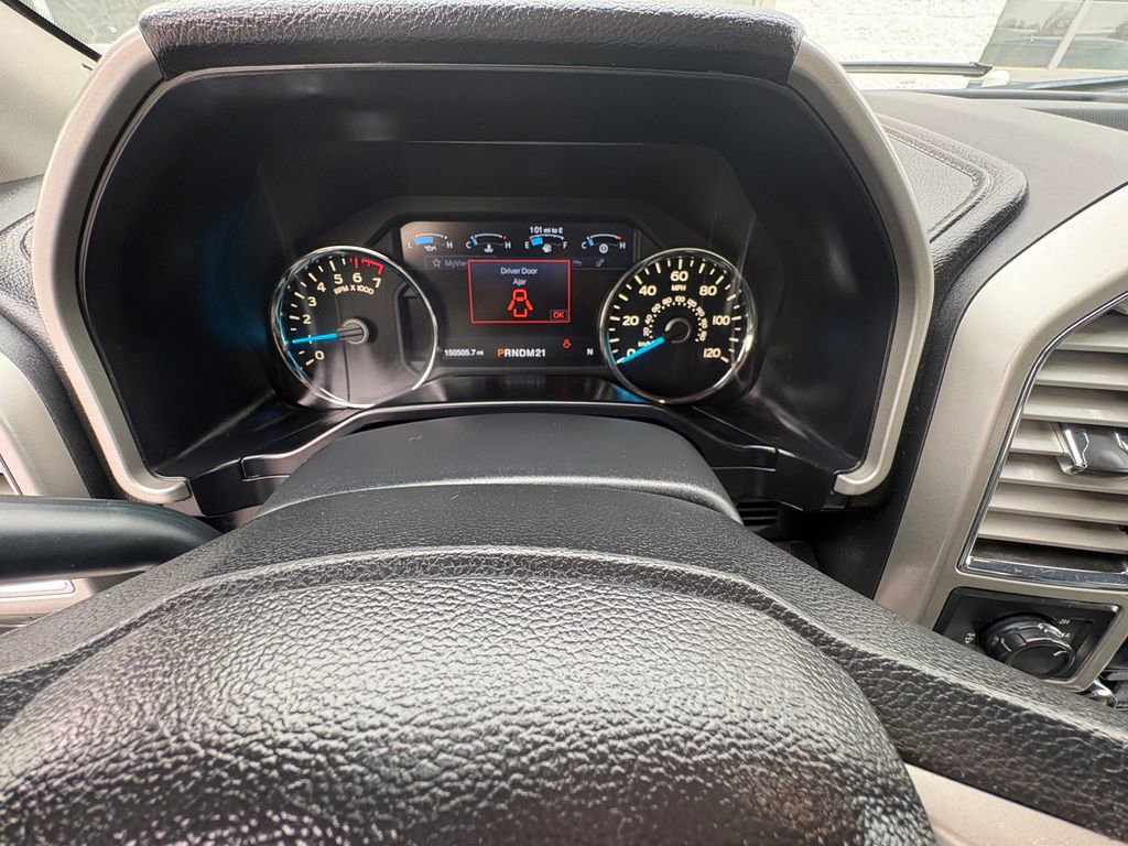 Used 2016 Ford F150 Lariat image 19