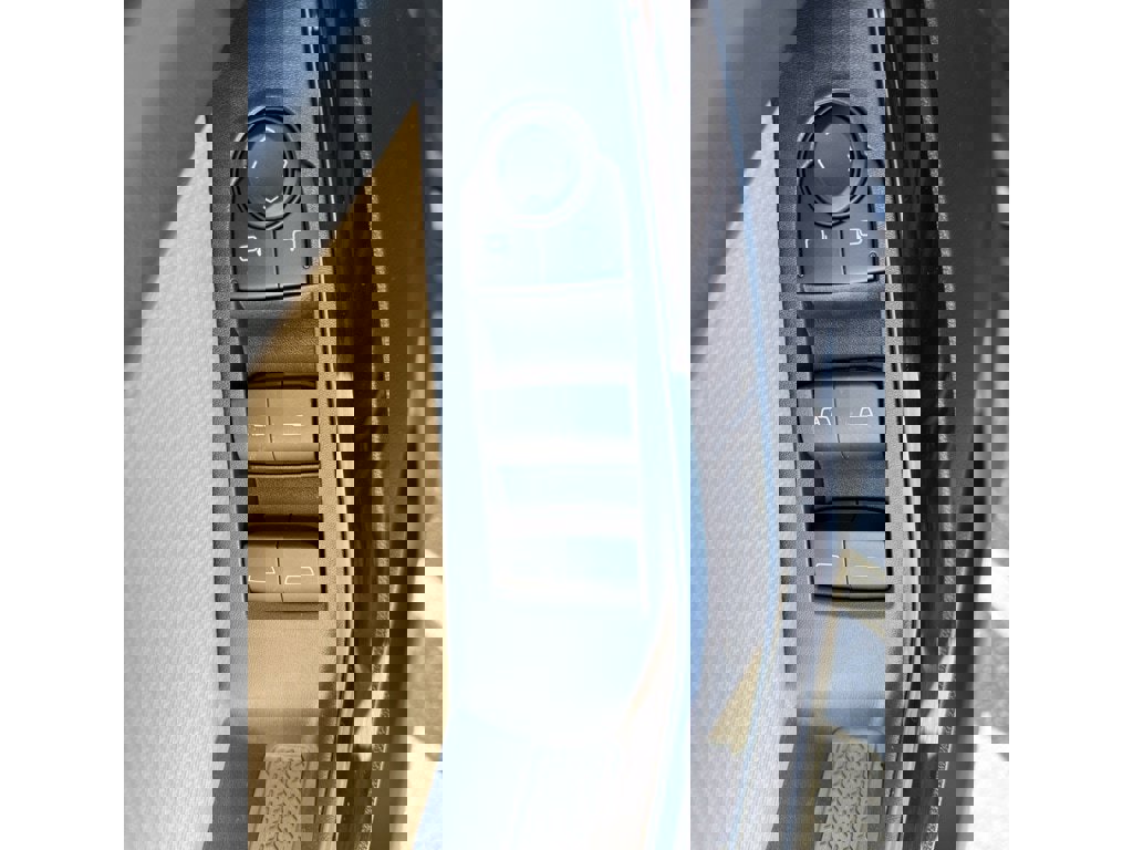 New 2026 Chevrolet Equinox ACTIV w/ Safety and Technology Package image 7