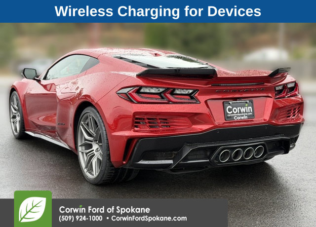 Used 2025 Chevrolet Corvette Z06 RWD image 13