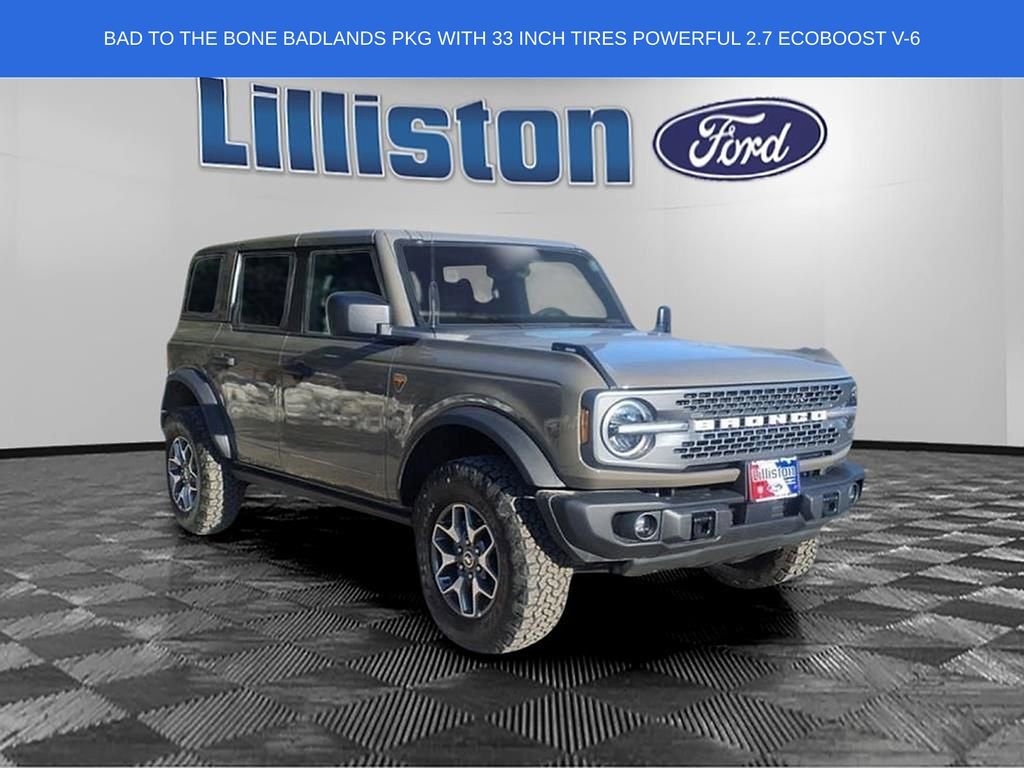 Used 2025 Ford Bronco Badlands image 1