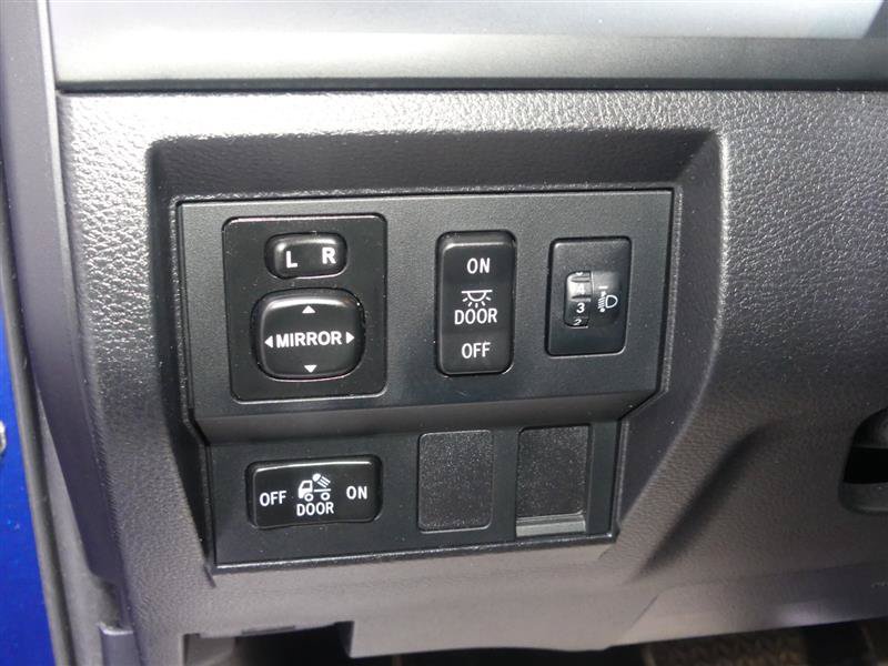 Used 2014 Toyota Tundra SR AWD/4WD image 26