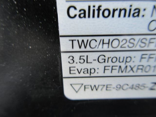 Used 2015 Ford Explorer XLT w/ Equipment Group 202A AWD/4WD image 33