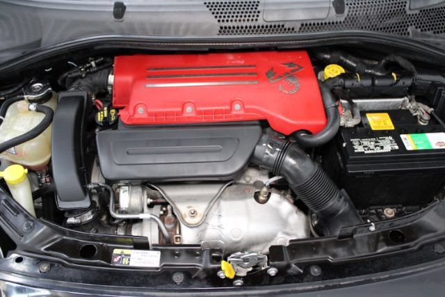 Used 2015 FIAT 500 Abarth w/ Beats Audio Package FWD image 22