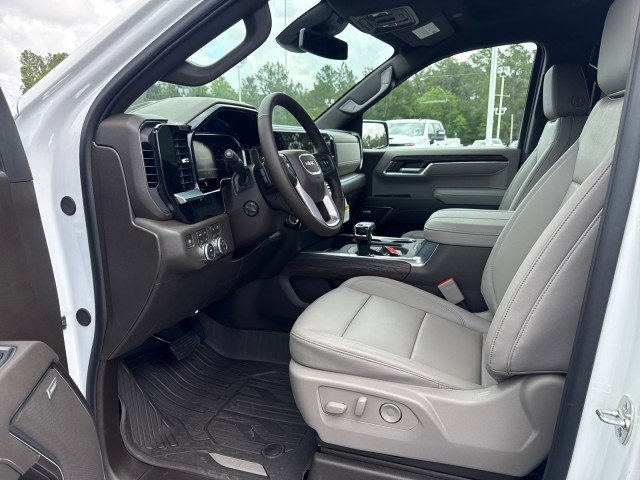 New 2026 GMC Sierra 1500 SLT image 16