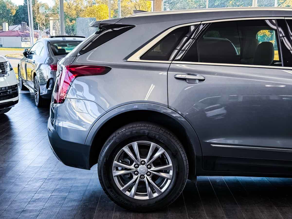 Used 2022 Cadillac XT5 Premium Luxury image 16