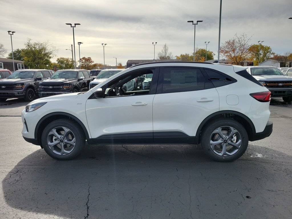 New 2026 Ford Escape ST-Line w/ Cold Weather Package AWD/4WD image 7
