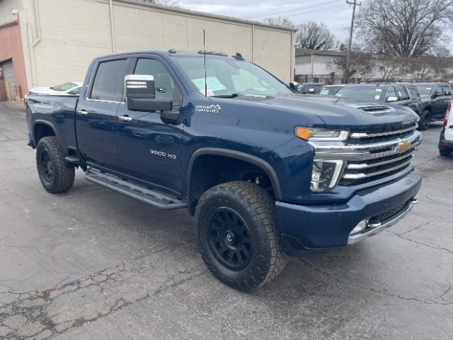 Used 2023 Chevrolet Silverado 3500 High Country w/ Safety Package II AWD/4WD image 1