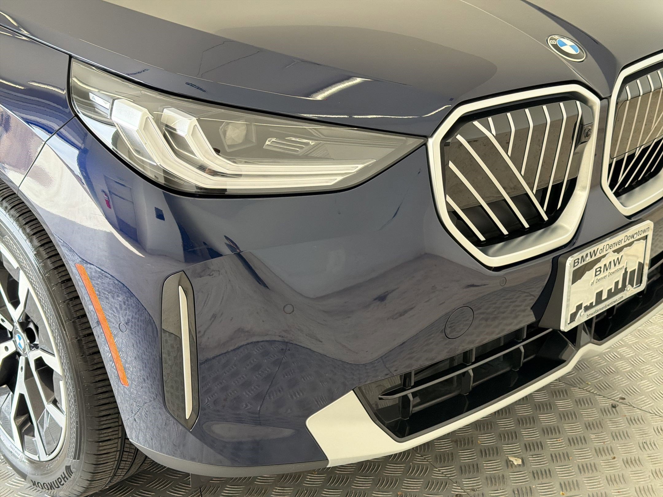 Used 2025 BMW X3 xDrive30i w/ Premium Package image 11