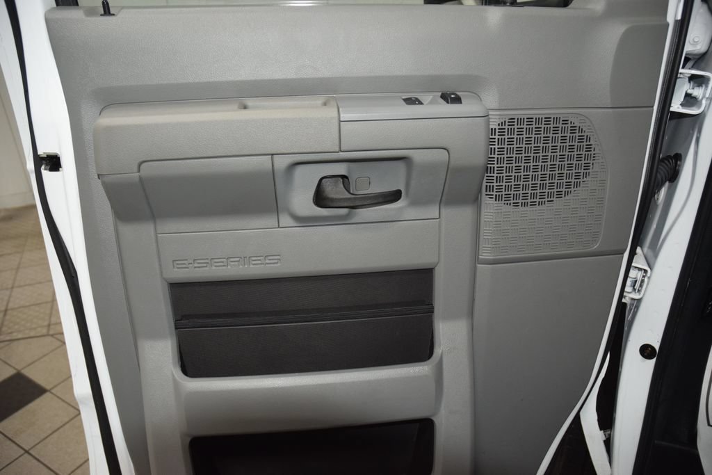 Used 2023 Ford E-450 and Econoline 450 Super Duty w/ Power Windows & Locks Group RWD image 31