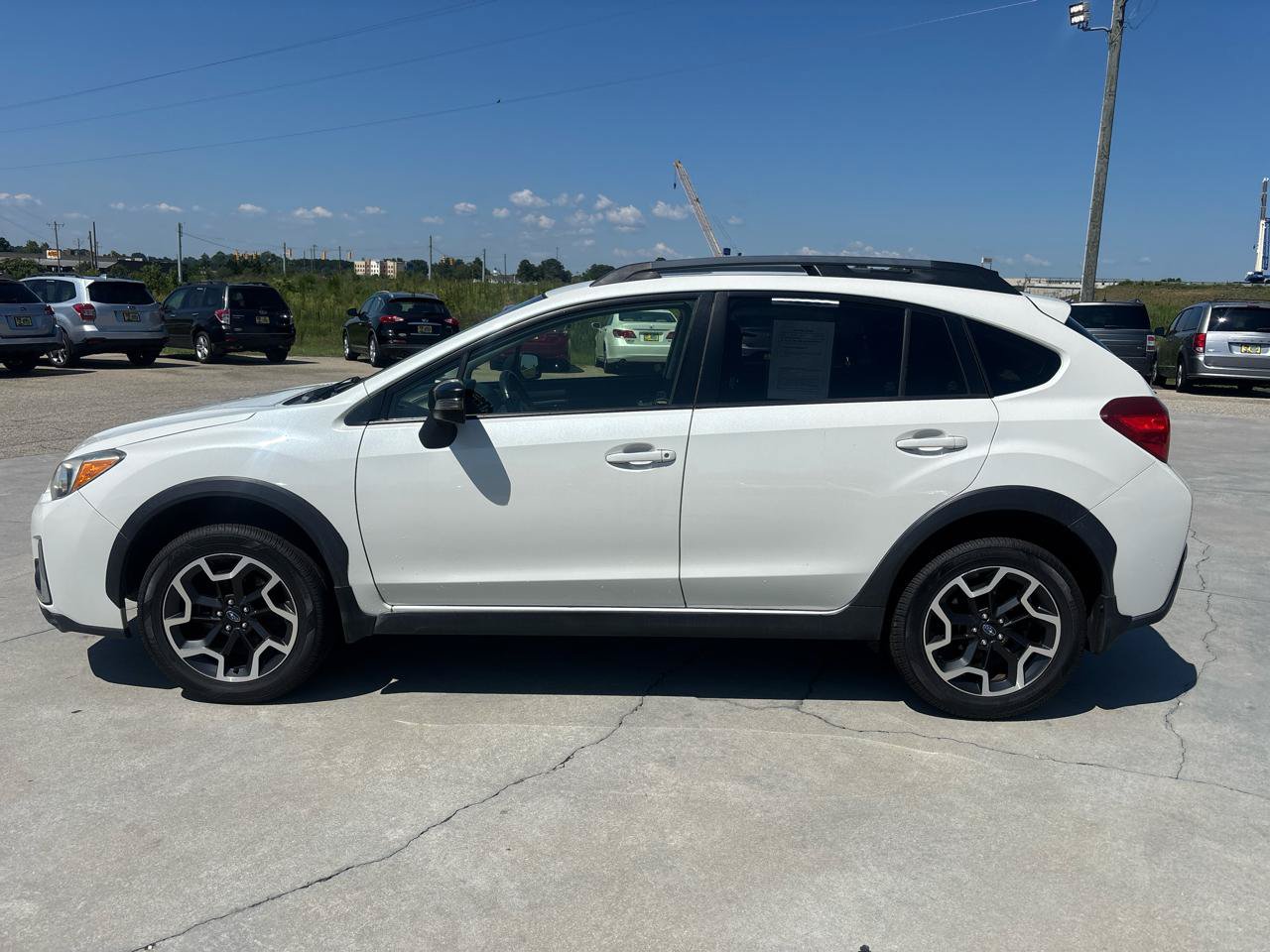 Used 2016 Subaru Crosstrek 2.0i Limited AWD/4WD image 8