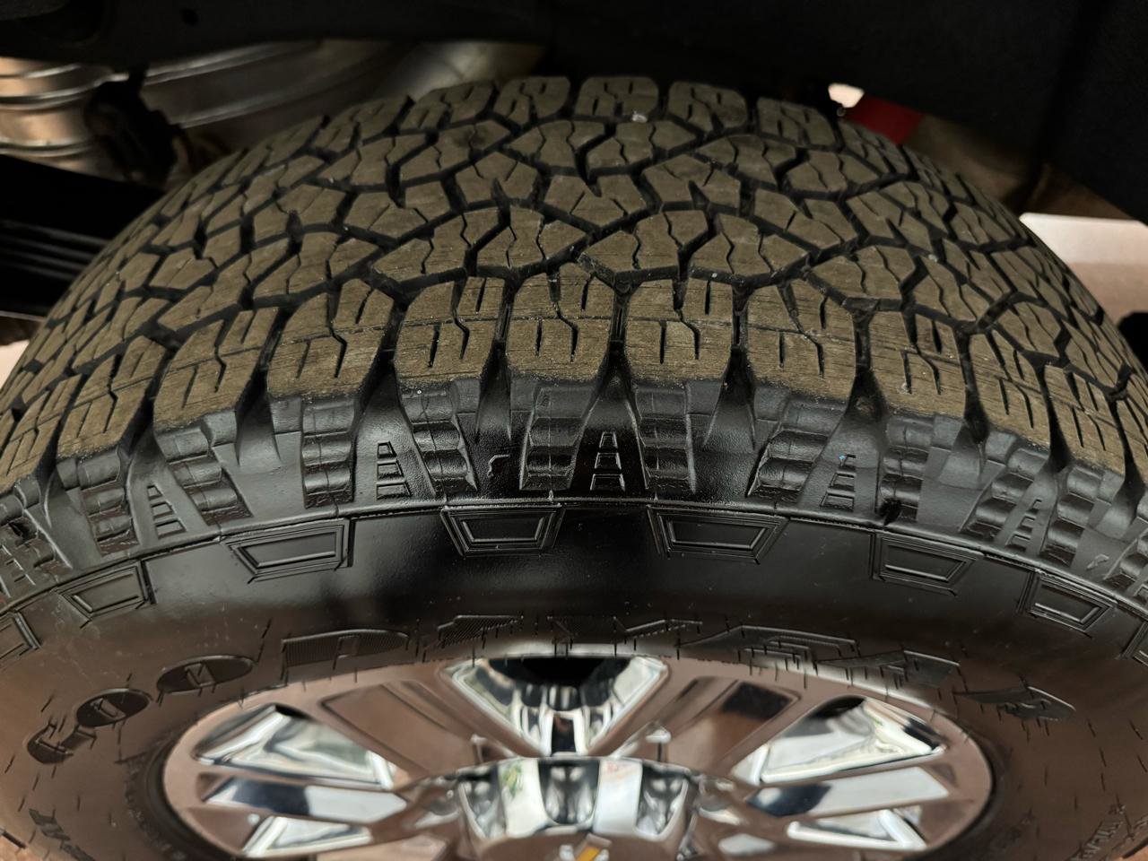 Used 2024 Chevrolet Silverado 2500 High Country w/ Technology Package image 52