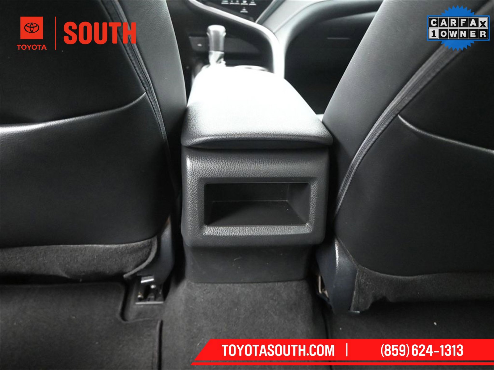 Used 2024 Toyota Camry SE image 27