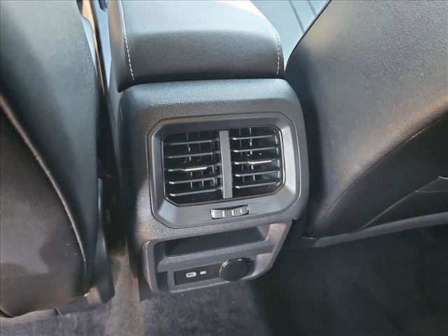 Used 2023 Volkswagen Tiguan SE R-Line image 18