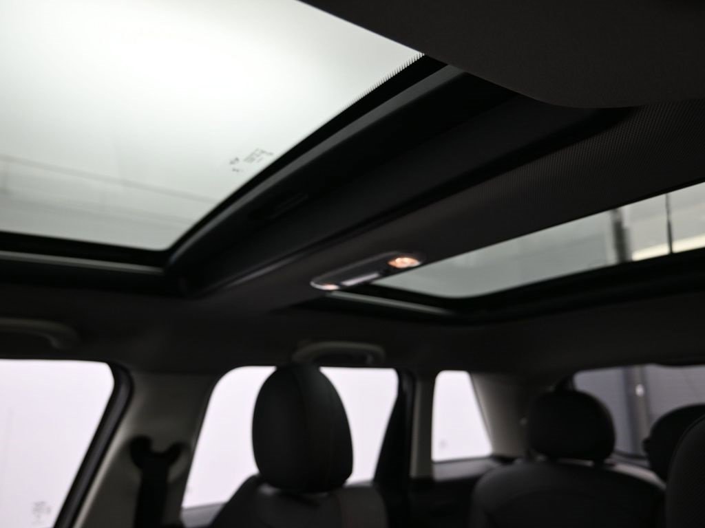 Used 2024 MINI Cooper S image 23