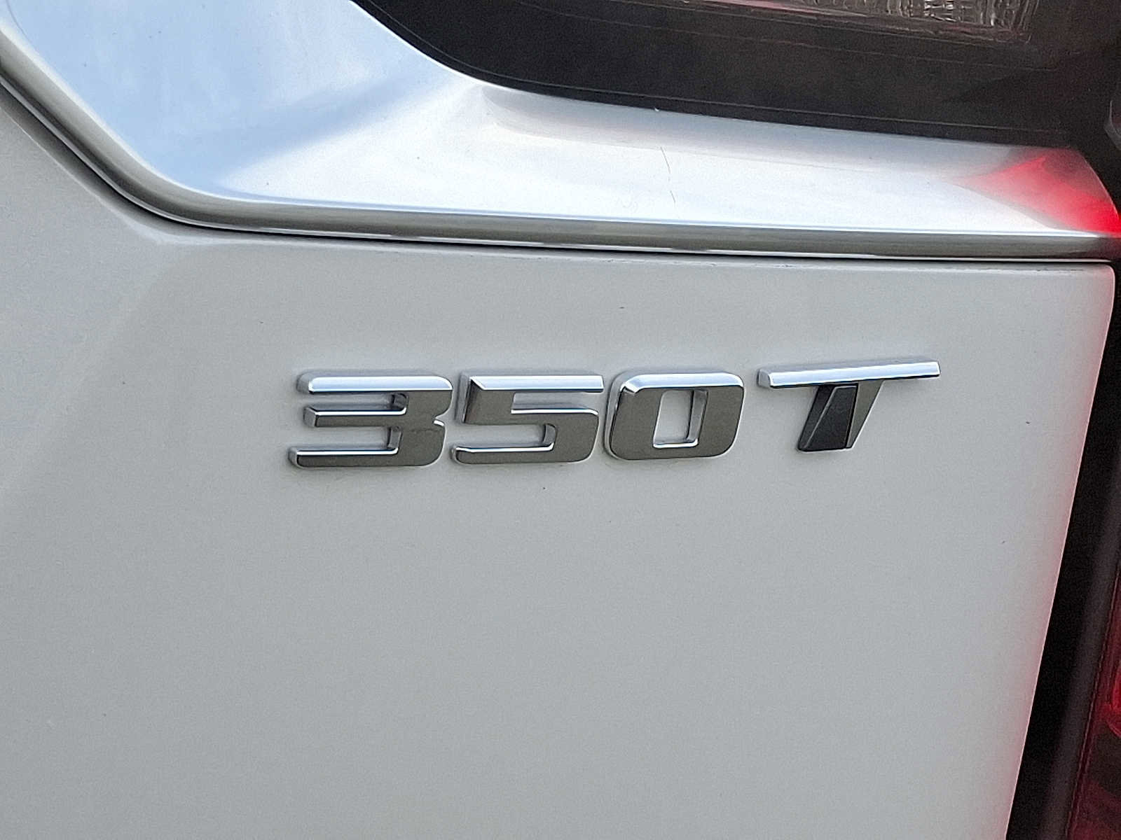 Used 2025 Cadillac XT6 Luxury image 30