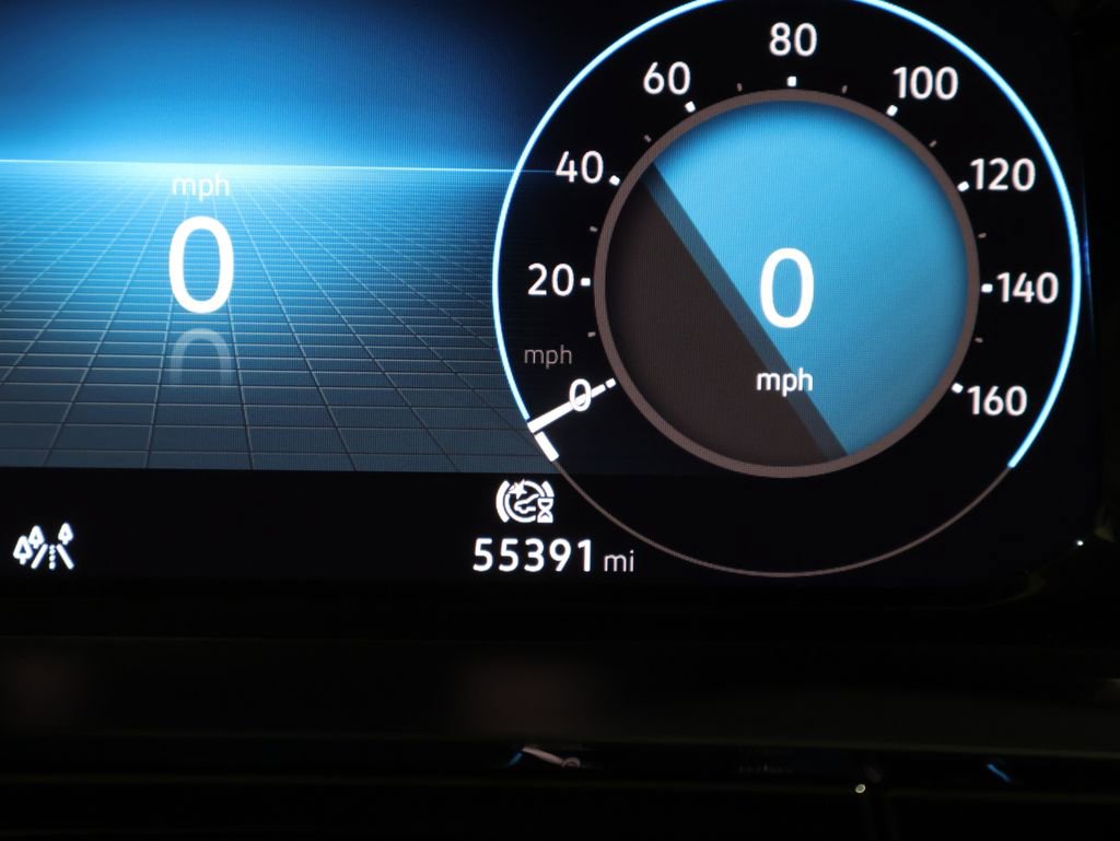 Used 2024 Volkswagen Atlas SE image 40