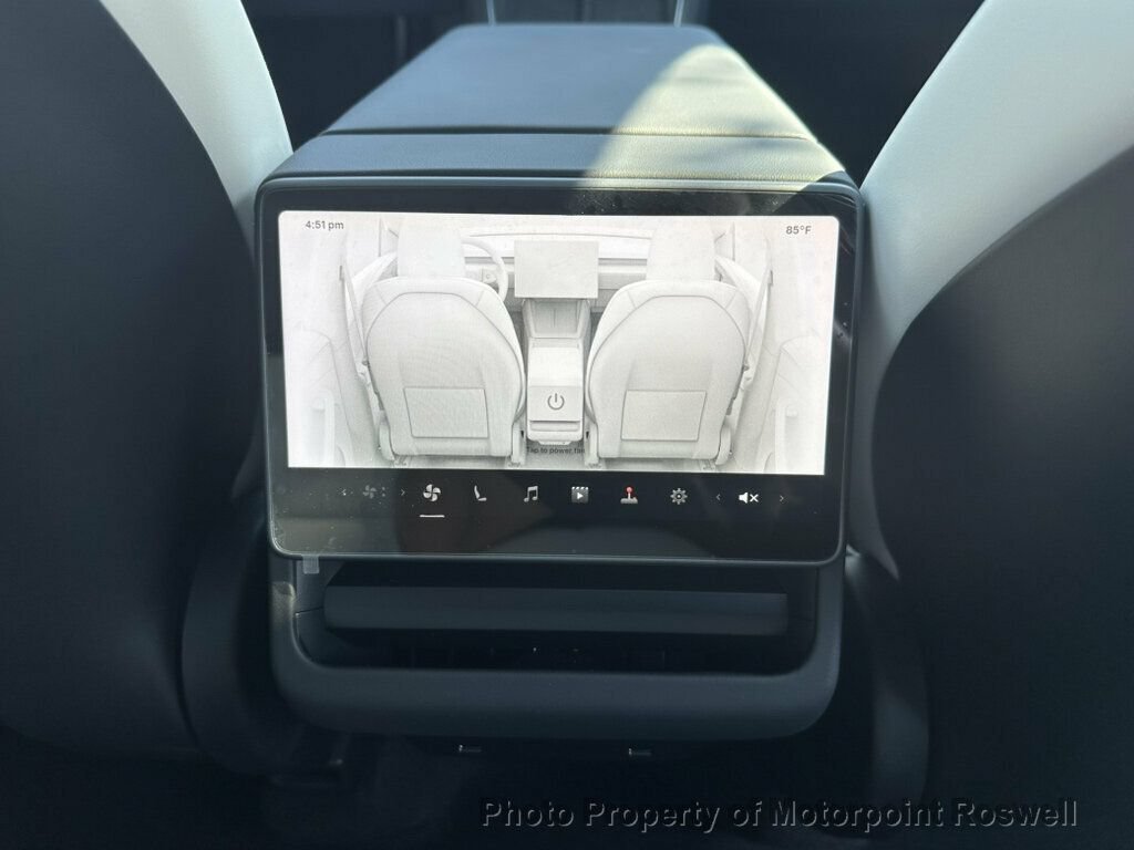 Used 2026 Tesla Model Y Long Range RWD image 18