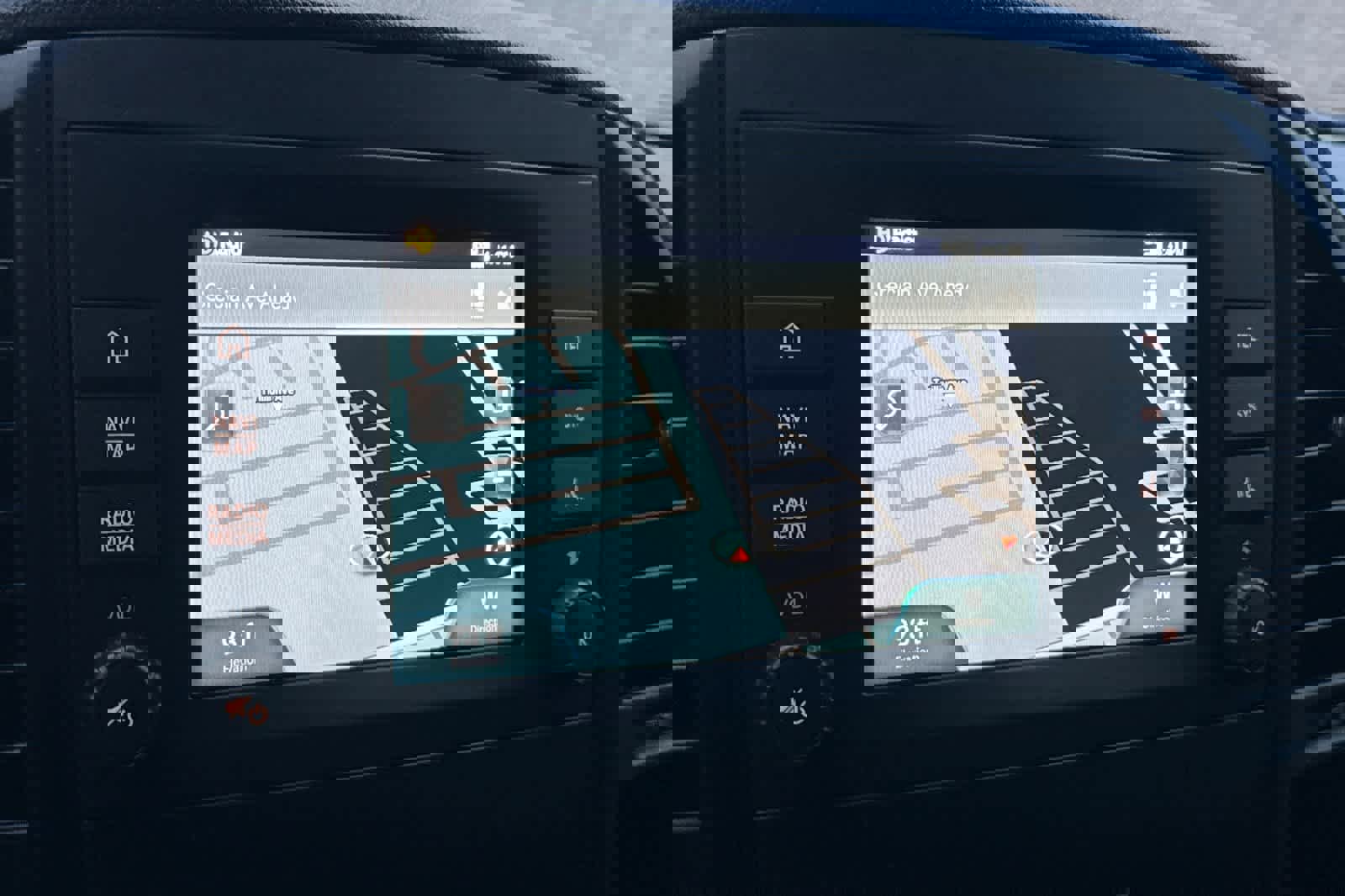 Used 2023 Mercedes-Benz Metris Passenger image 19