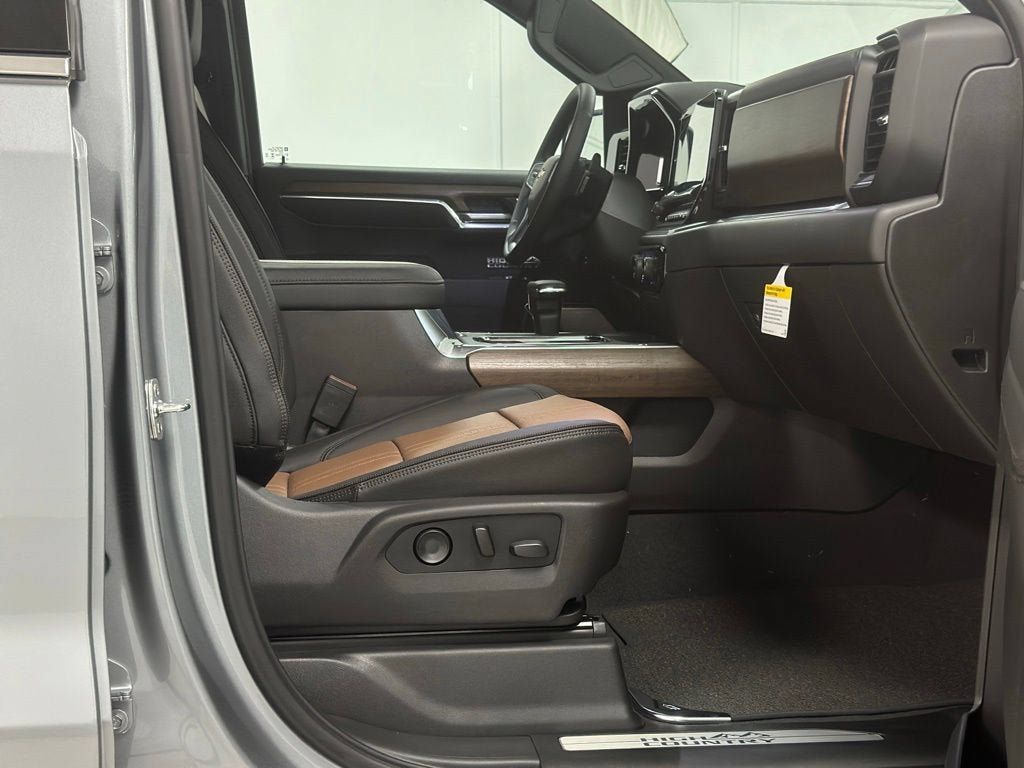 New 2026 Chevrolet Silverado 1500 High Country w/ Technology Package AWD/4WD image 27
