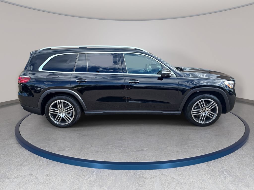Used 2025 Mercedes-Benz GLS 450 4MATIC image 5