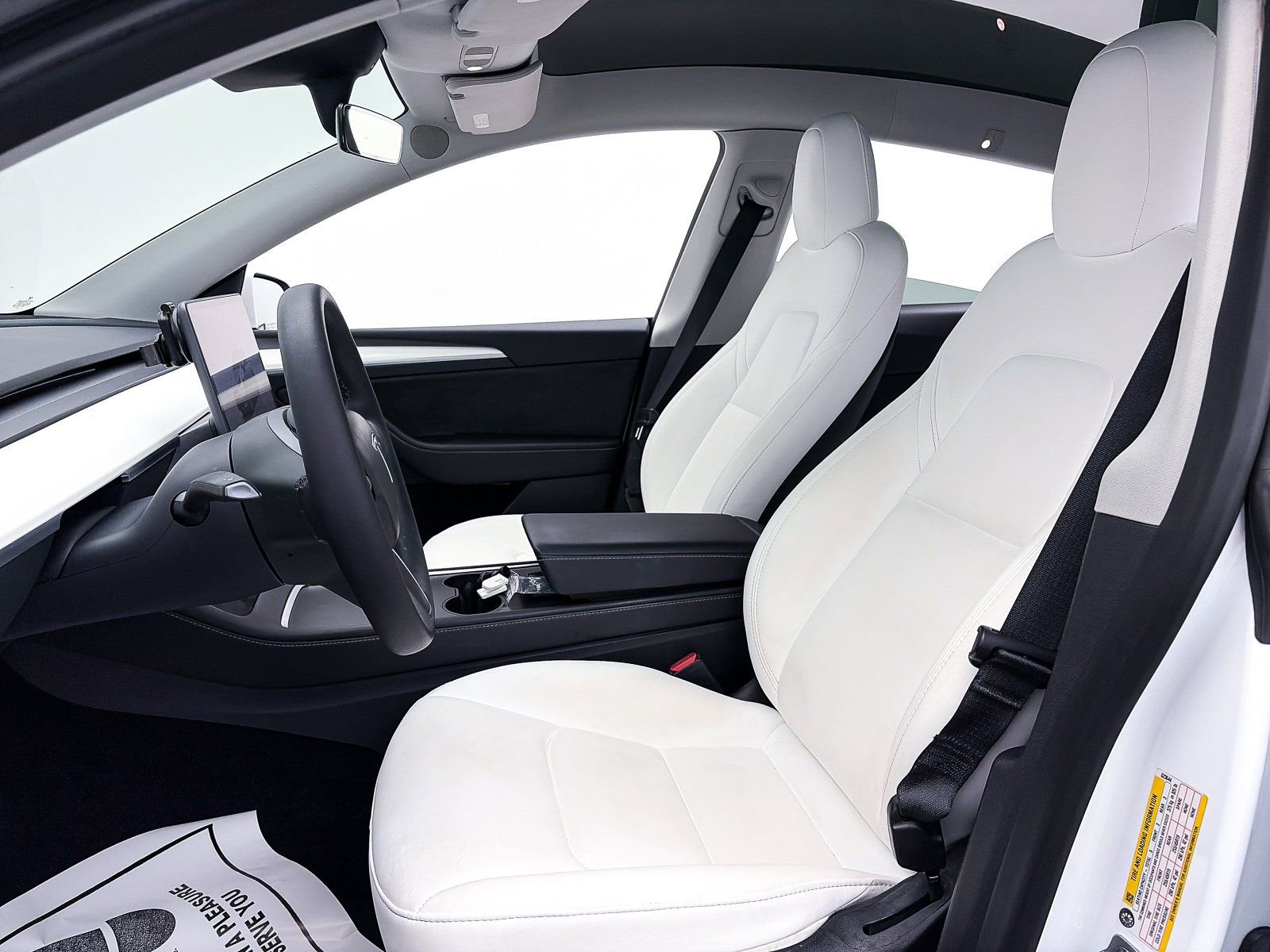 Used 2023 Tesla Model Y Long Range image 17